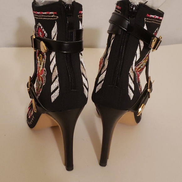 ANKLE WOMEN'S BOOTS, Size 6, colorful Never worn - Picture 6 of 11